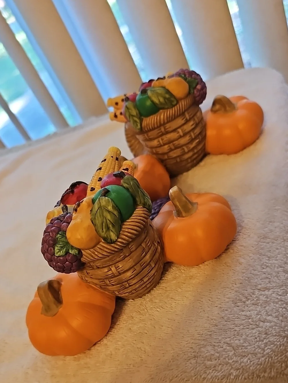 EUC Vintage Harvest Time PartyLite Ceramic Taper Candle Holders.